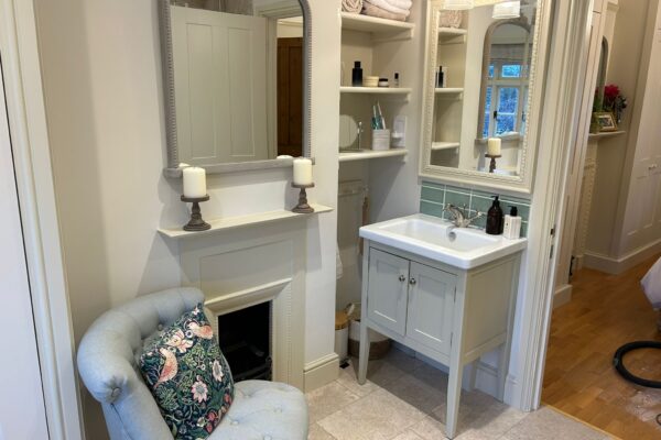 The Royston Kitchen and Bathroom Company LTD |Kitchens | Bathrooms | Tiles and Flooring